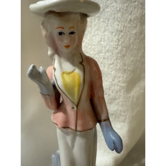 Vintage Ceramic Victorian Lady Figurine With Hat & Gloves - Picture 2 of 10
